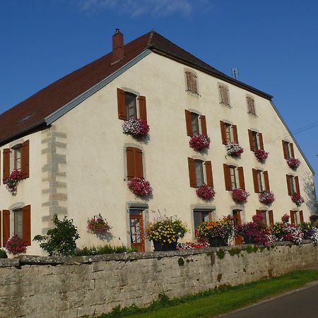 Le P'Tit Bonheur Bed and Breakfast Chilly-sur-Salins Esterno foto