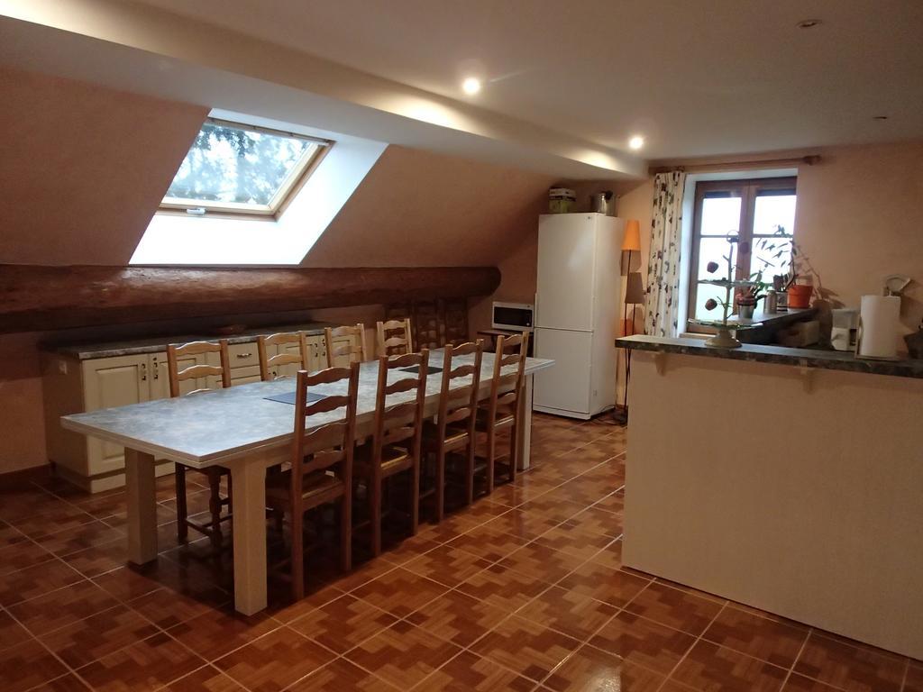 Le P'Tit Bonheur Bed and Breakfast Chilly-sur-Salins Esterno foto