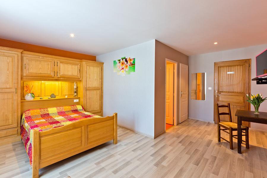 Le P'Tit Bonheur Bed and Breakfast Chilly-sur-Salins Esterno foto